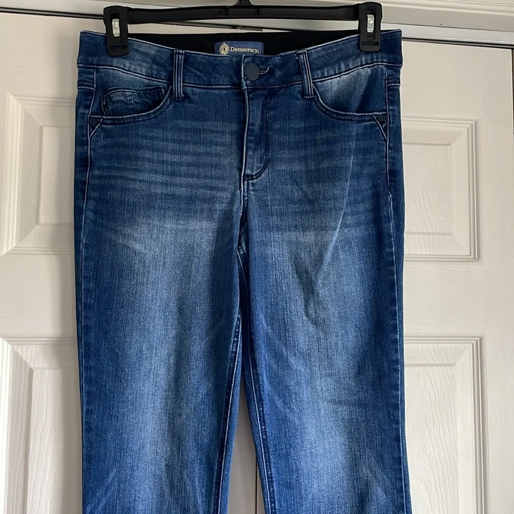 Democracy Women's Jeans. Bootcut - Picture 2 of 4